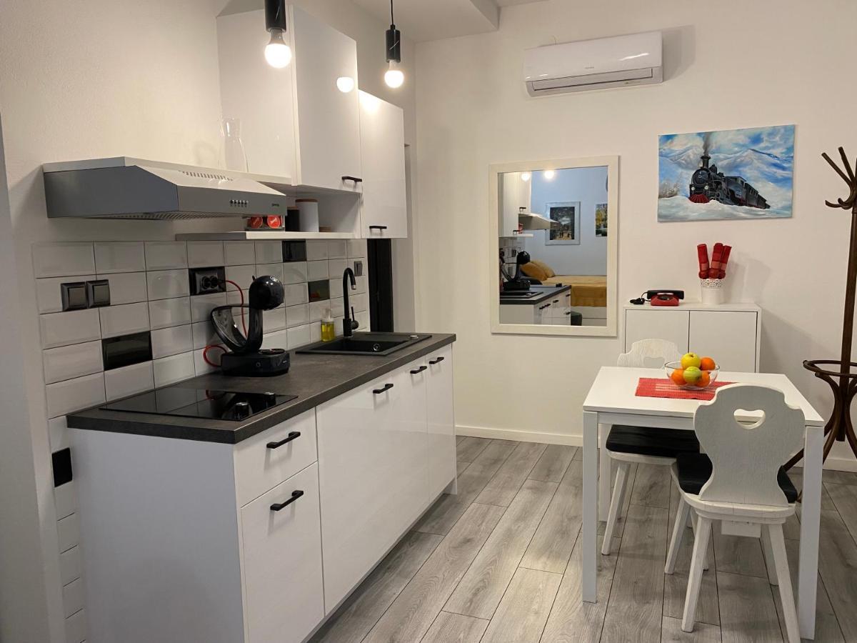 Studio Apartman Lora Lipik Esterno foto